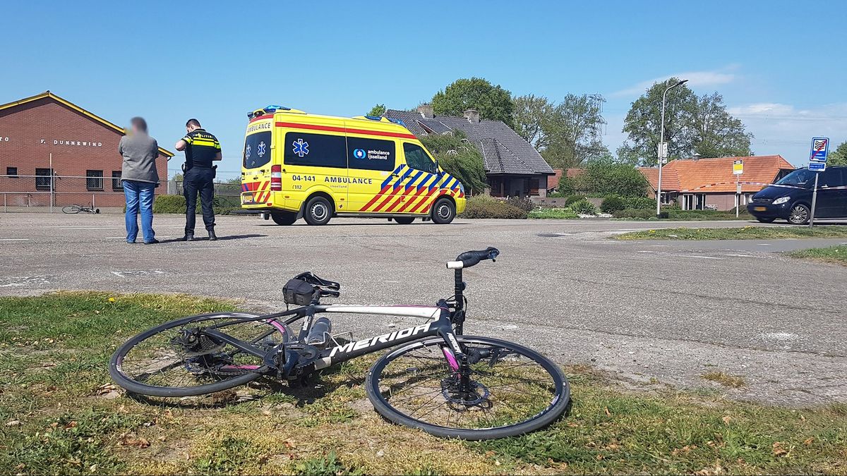 Wielrenner gewond bij aanrijding in Witharen