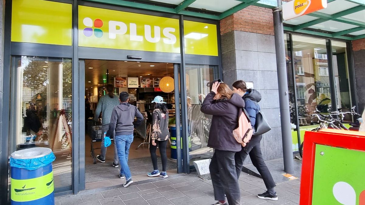 Het mocht niet en toch gingen er supermarkten open op eerste paasdag