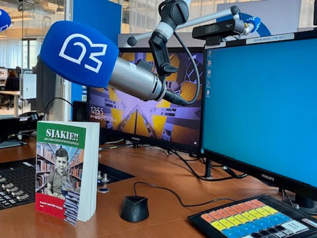 Sjakie!! in de studio bij Rijnmond