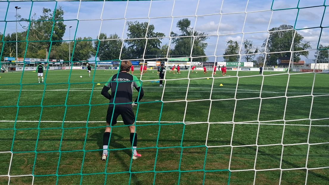 De warming-up van Kloetinge in volle gang