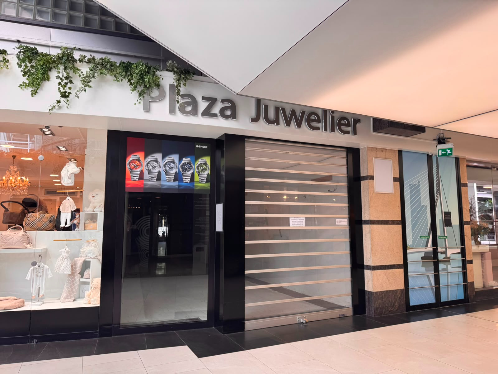 Juwelier Plaza in Rotterdam is failliet.