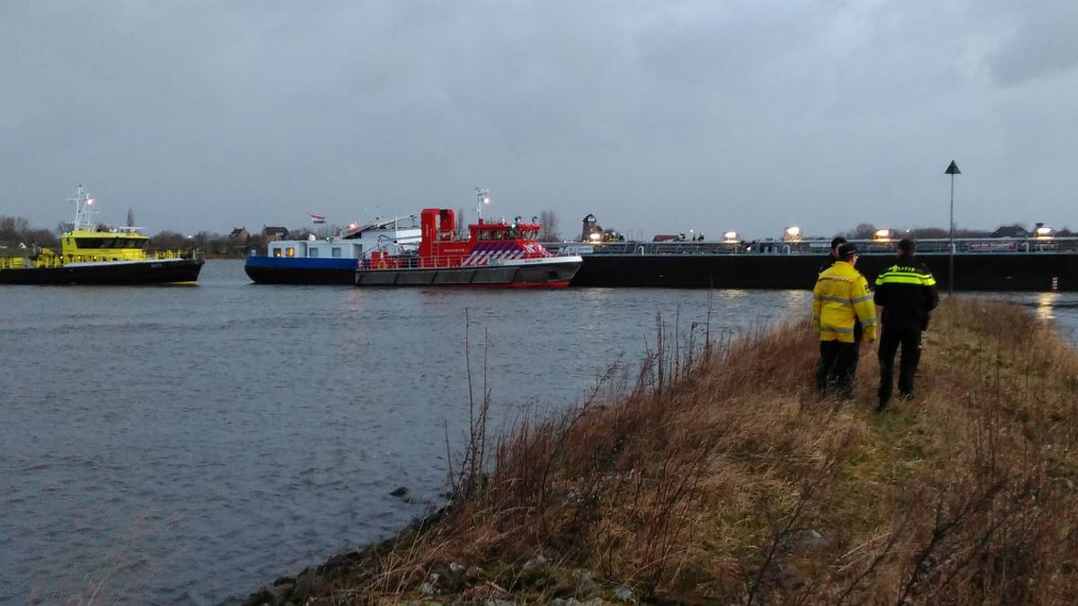 Veel schade door aanvaring op Waal bij Zuilichem