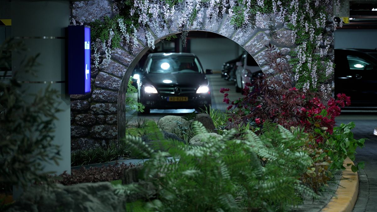 15.000 euro voor aanleg nepgroen in Van Heekgarage: reacties gaan alle kanten op