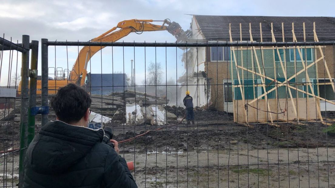 Veel huizen liggen inmiddels tegen de vlakte