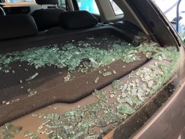 Glashandelaar Arie draait overuren na tientallen ingetikte autoruiten.