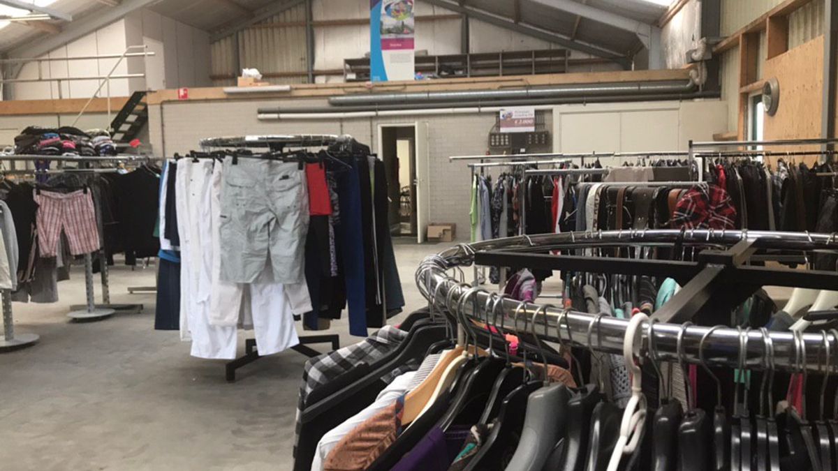Ruilgoederenbank Nieuw-Buinen heeft nieuw onderkomen na brand