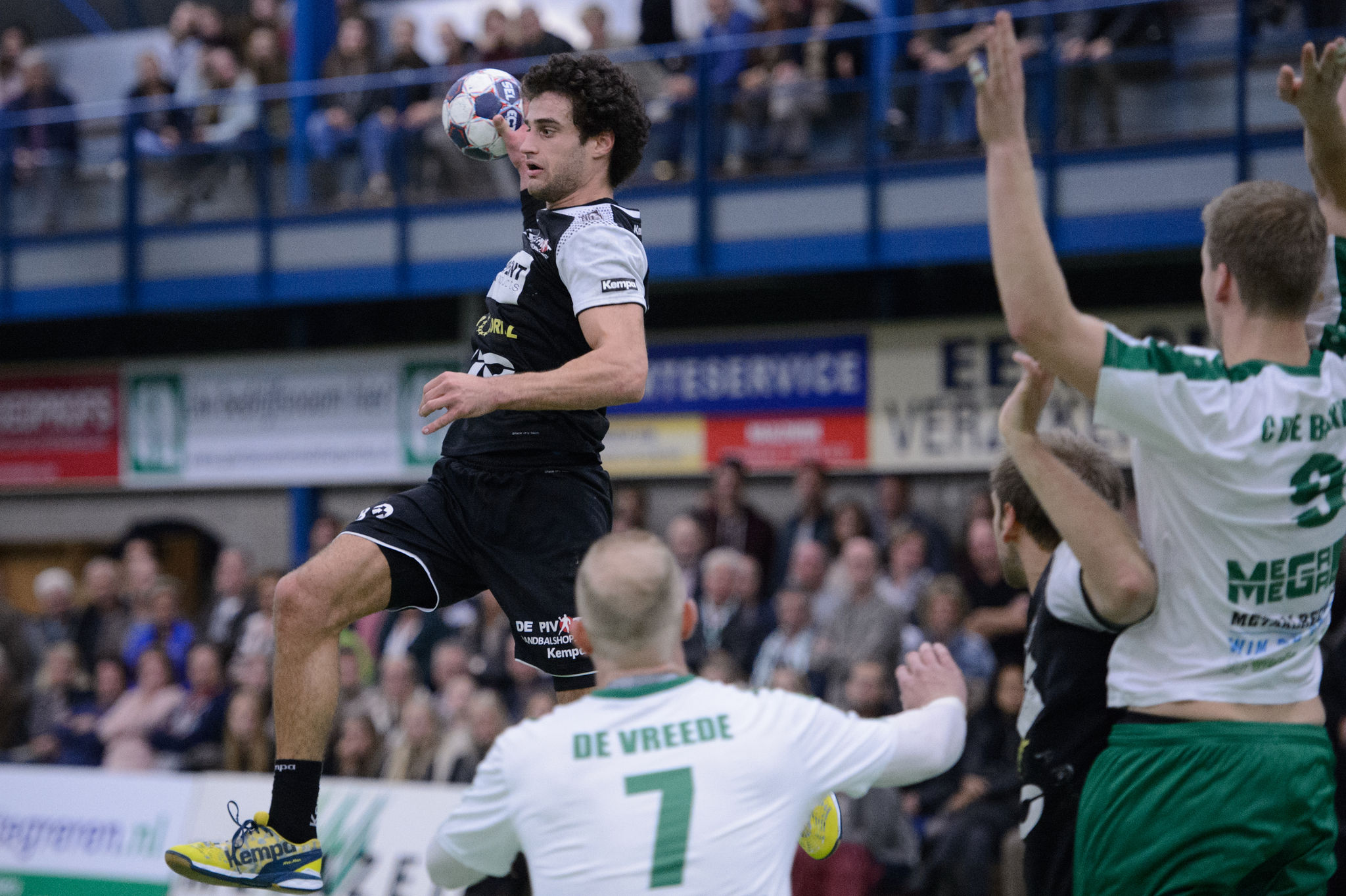 LIONS haalt Belgisch international Jeroen de Beule L1 Nieuws