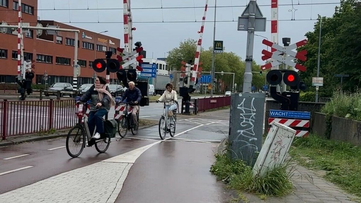 Jongeren nemen vaak risico bij spoorwegovergangen: 'Soms gaat het maar net'