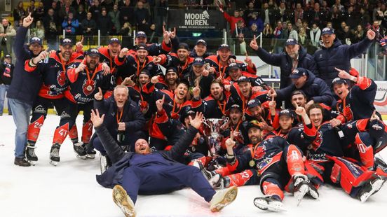 Feest in Nijmegen na landstitel Devils: ‘Dit thuispubliek is ongelooflijk’