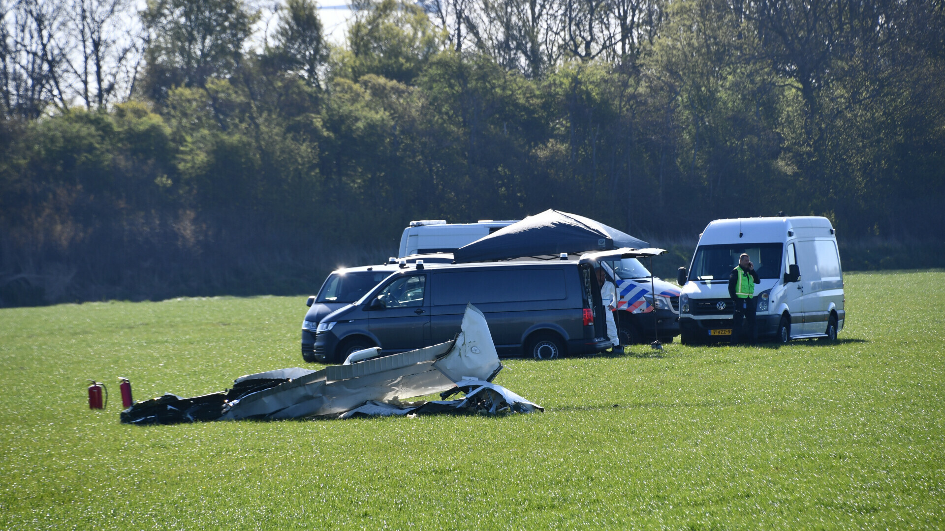 Sportvliegtuig crasht in weiland vlakbij Middelburg, een persoon overleden