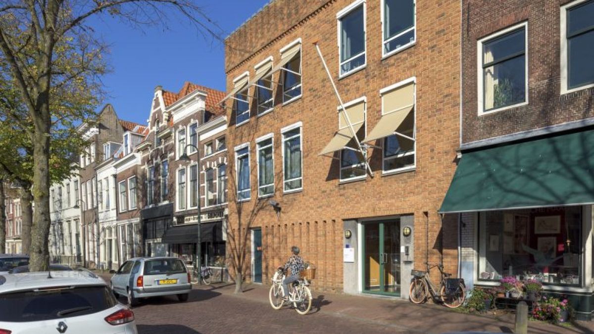 Ambtenaar die met luchtbuks op buren schoot is volgens rechter terecht ontslagen