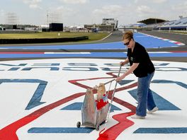 TT Circuit krijgt nog een laatste likje verf