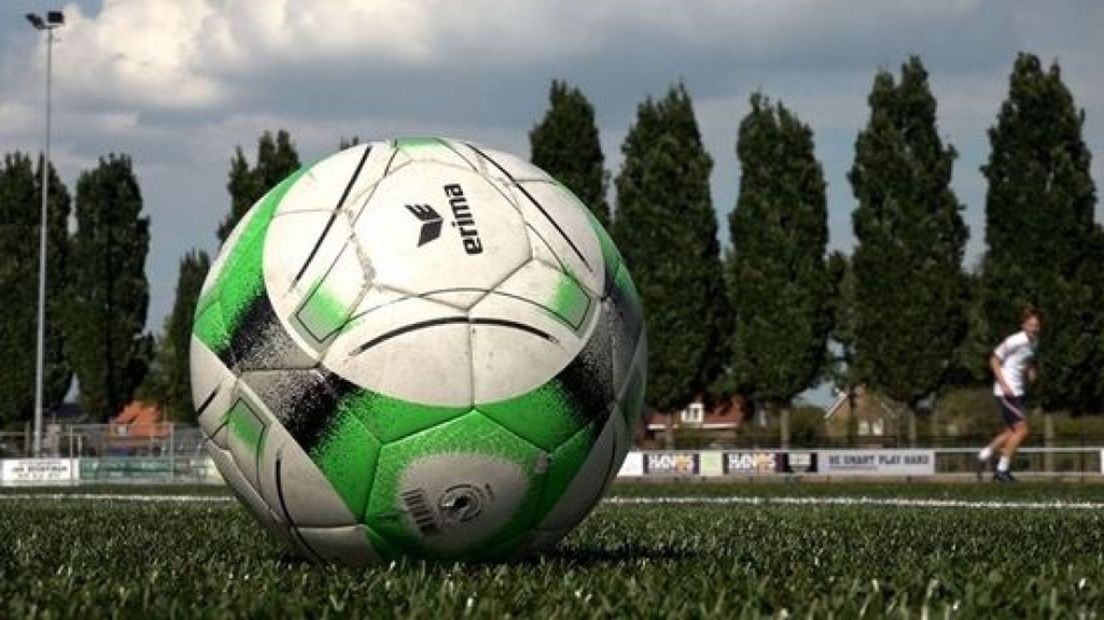 Voetbalclub SV Juliana '31 wil niet voetballen aan de andere kant van het kanaal.