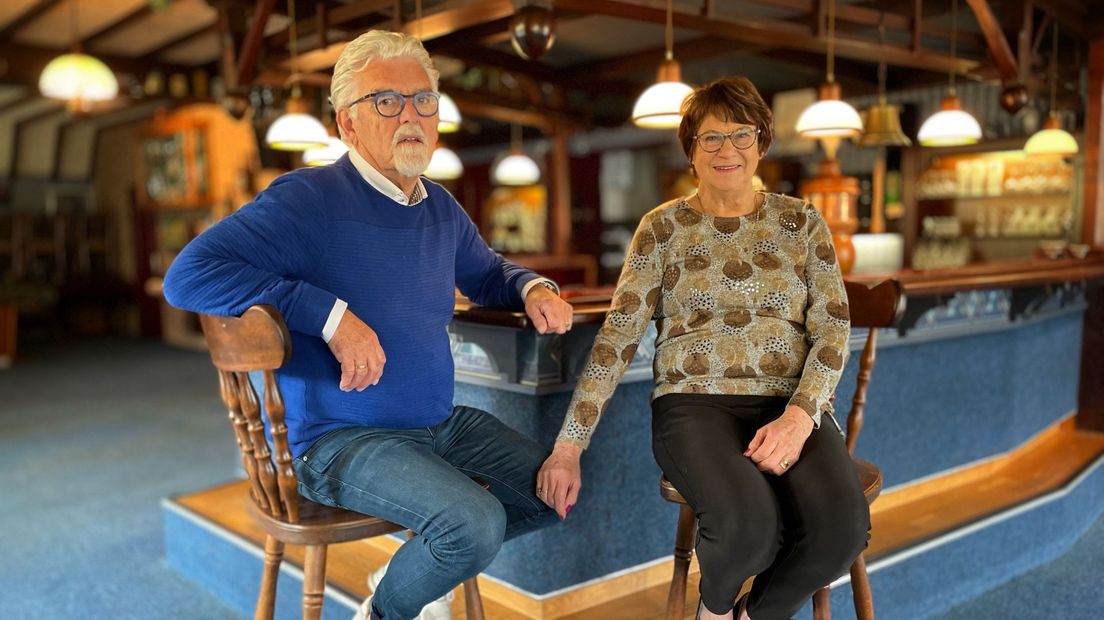 Klaas (73) en Janny (71) gaan hun kroeg missen: 'Maar je kunt hier ook niet eeuwig blijven zitten'