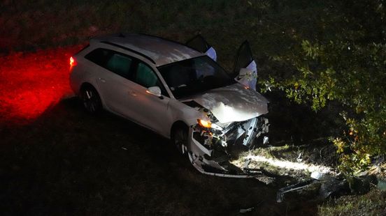 Twee gewonden bij botsing in Nieuwediep. Twee gewonden bij botsing in Nieuwediep.