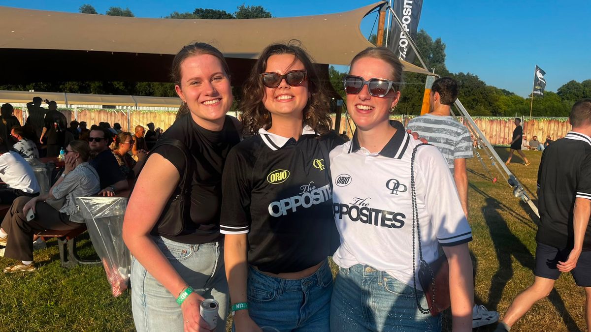 Park vol met 20.000 uitzinnige fans voor uitverkocht concert: 'Zij maken langer muziek dan ik leef'