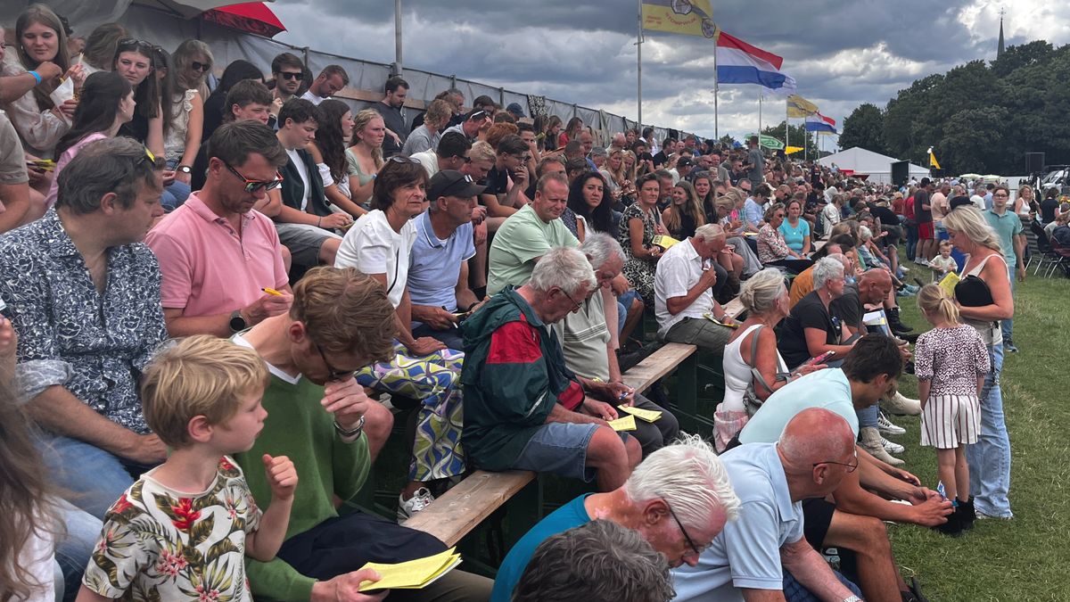 'Uniek spektakel' trekt duizenden toeschouwers: 'Niemand is met vakantie tijdens dit feest'