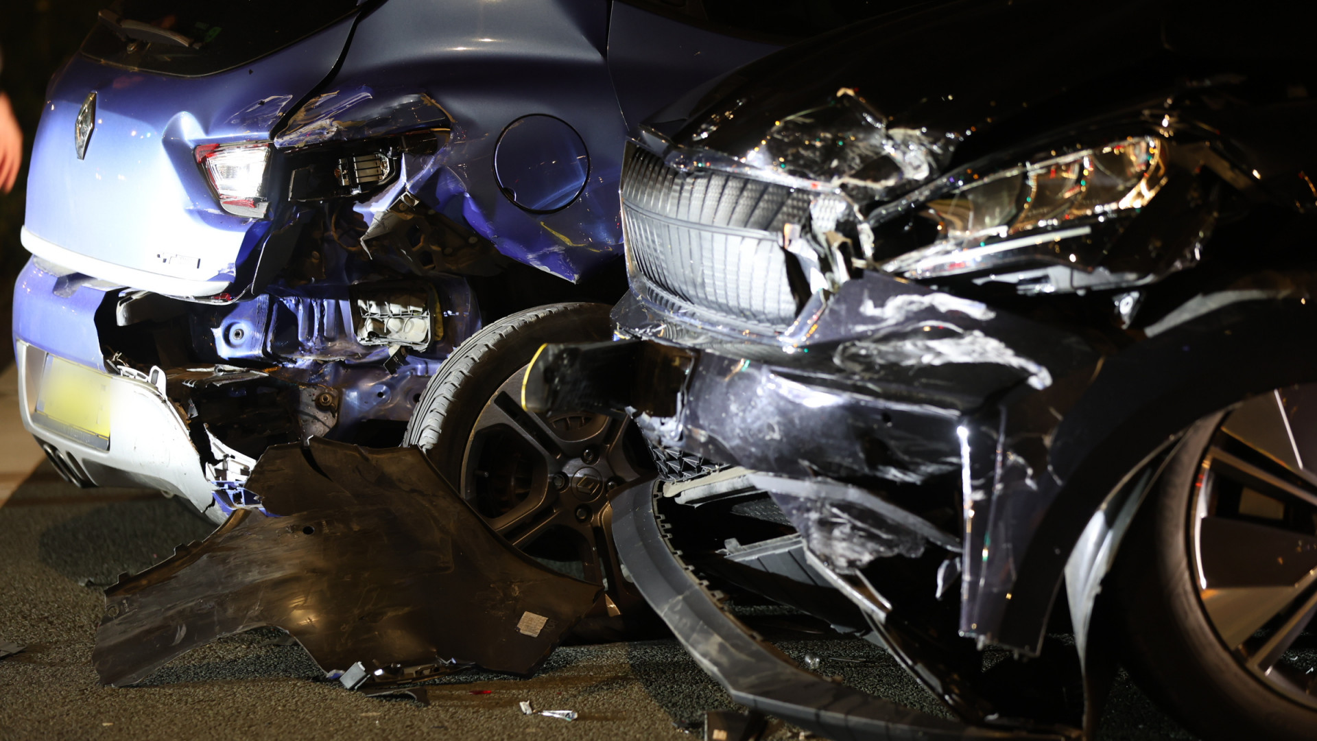 Vijf autos betrokken bij botsingen, bestuurder onder invloed.