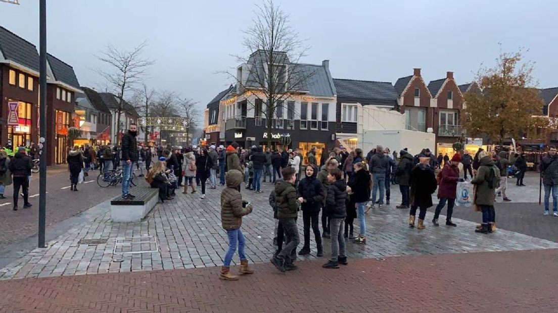 Deelnemers aan de betoging woensdagmiddag in Nunspeet.