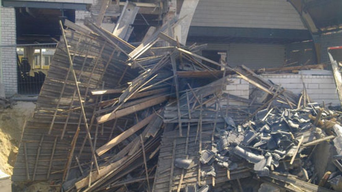 Gebouw stort in, bouwvakker gewond