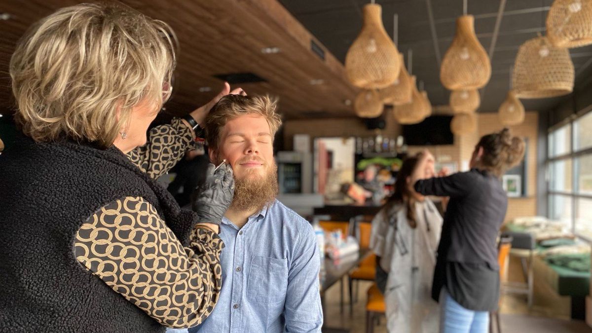 Met maar liefst 130 vrijwilligers tuigde Luttenberg zijn eigen Passion op
