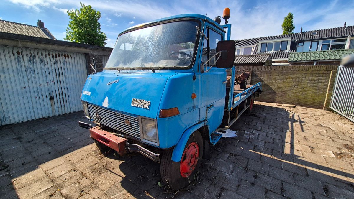 Busje al meer dan 20 jaar geparkeerd, kan dat zomaar?