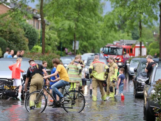 Code geel in provincie Utrecht, stevige onweersbuien zorgen voor overlast