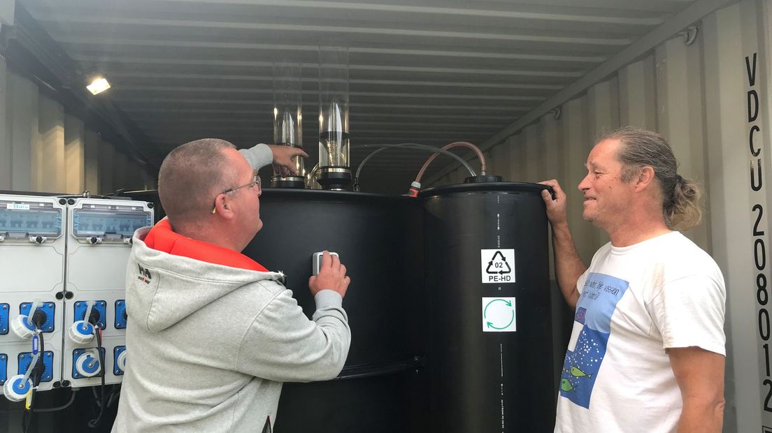 Mark Hensen en Ben de Vos bij de WaterQi