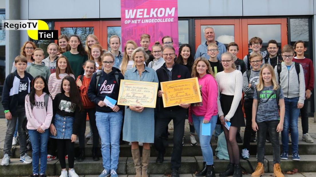 Iedere twee jaar houdt het Lingecollege in Tiel een sponsorloop waarvan de opbrengst gaat naar een goed doel. De gelden worden bij elkaar gebracht door de leerlingen van de onderbouw door zoveel mogelijk rondjes te lopen over een parcours binnen een bepaalde tijd. Eerder werd er geld gedoneerd aan verpleegtehuis Vrijthof in Tiel. Dit jaar werd gekozen voor het Toon Hermanshuis, een organisatie waar (ex-) kankerpatiënten een luisterend oor kunnen vinden hoe zij om kunnen gaan met hetgeen hen is overkomen.