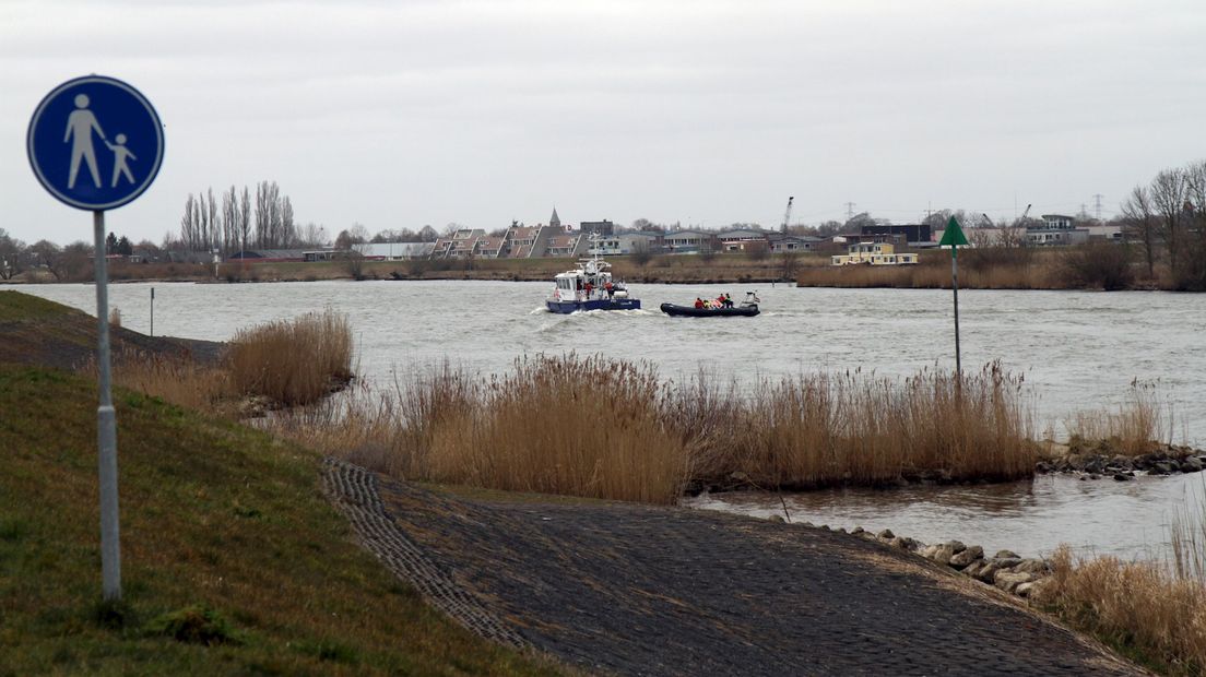 De politie is sinds gisteren op zoek naar de vermiste man in Kampen