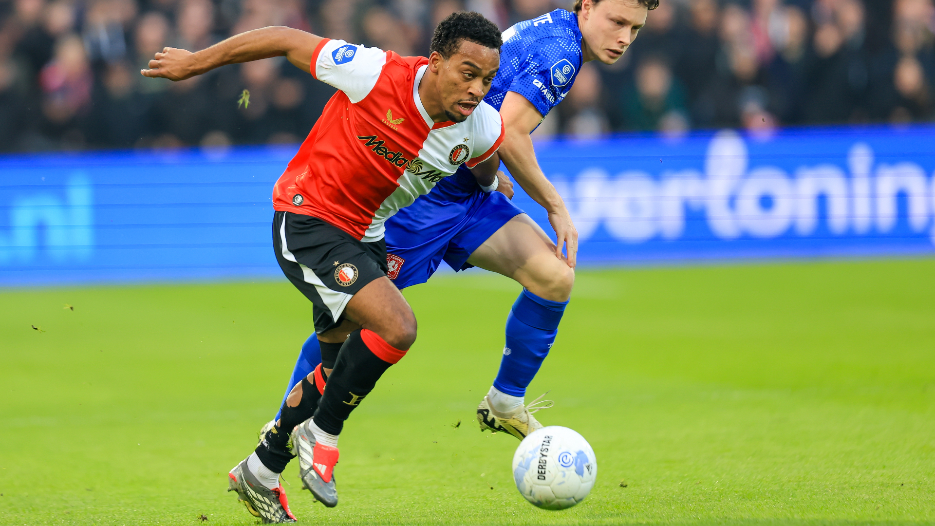 Quinten Timber sluit duel winnend af tegen FC Twente.