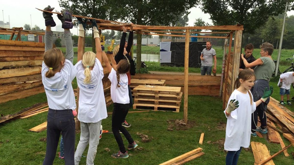 Huttendorp in Westenholte Zwolle is in volle gang