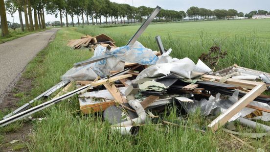 Onbekende dumpt berg bouwafval in buitengebied Bruchem