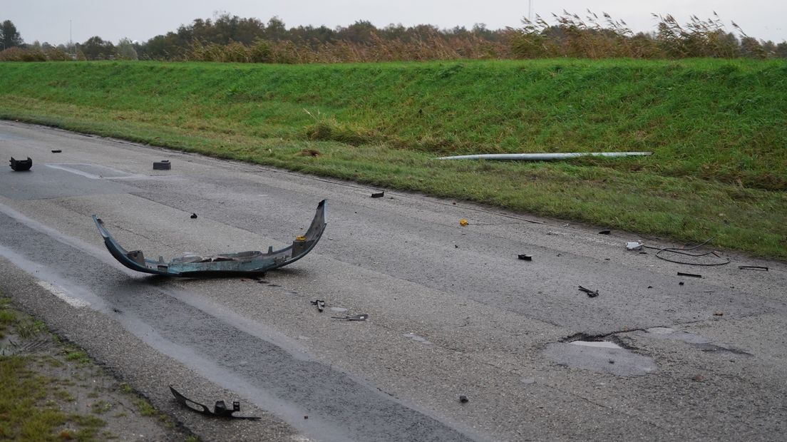 Brokstukken op de Meerweg bij Haren