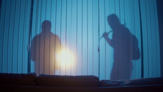 Ineens een inbreker in je huis: wat kan en mag je (niet) doen?