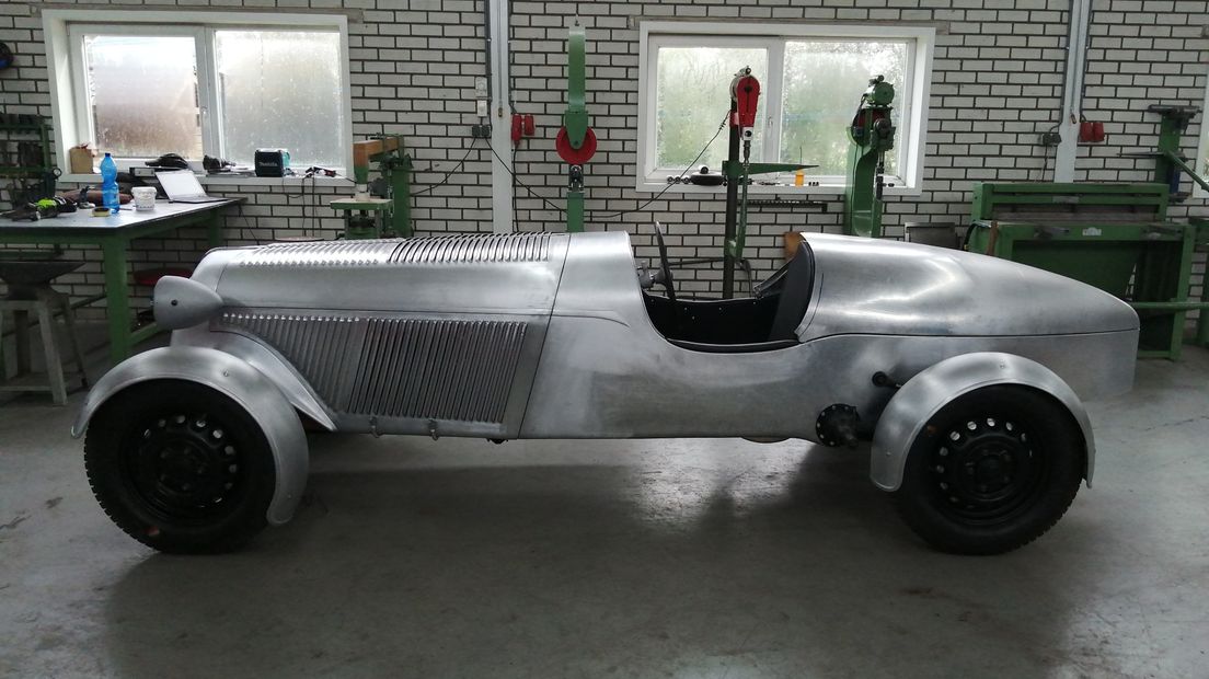 Wessel Westerveld bouwt een replica van een auto uit 1933 (Rechten: Wessel Westerveld)