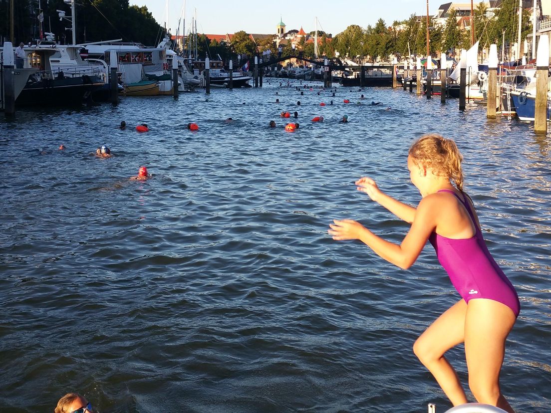 Zwemmen voor de strijd tegen kanker