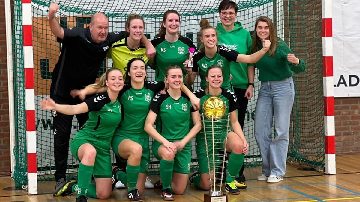 SV Pesse wint Indoor Soccer Ladies Cup, Roden verliest finale in Leek