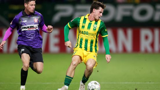 LIVE | ‘Pinguïn’ Kreekels terug bij ‘zijn’ Helmond Sport: ‘Drie generaties hebben daar gespeeld’ Home