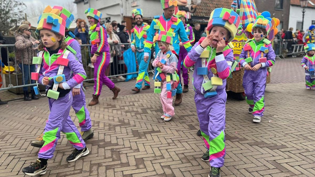 Het Uulehat viert 'éíndelijk' weer canaval met een optocht: 'Dit is echt weer thuiskomen'