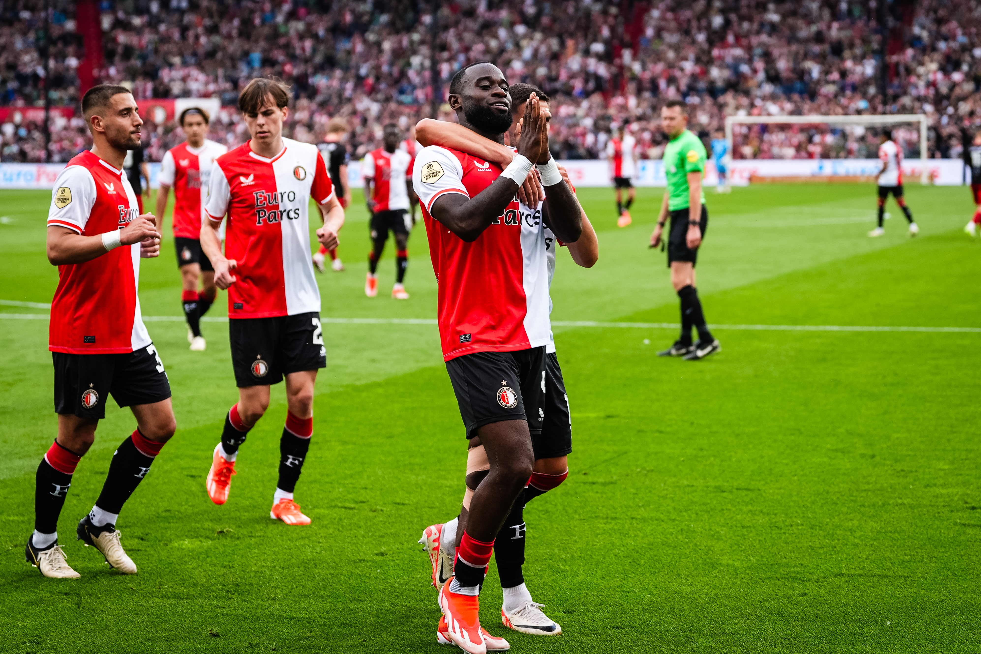 Lutsharel Geertruida na een benutte penalty tegen Excelsior