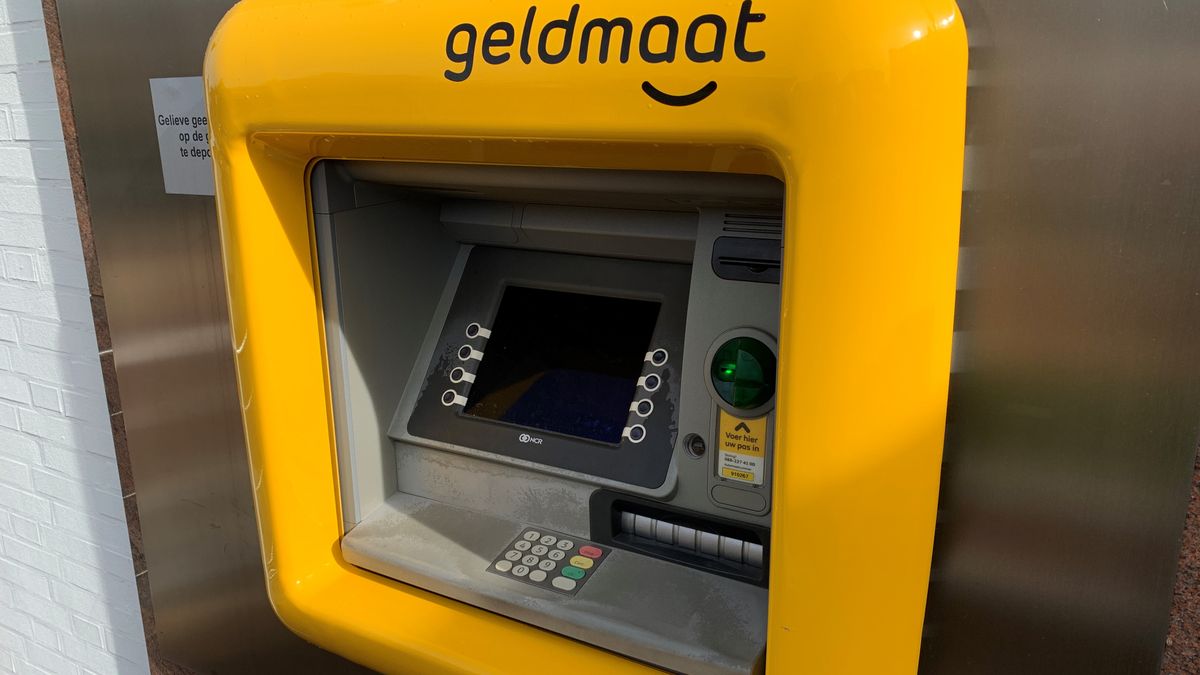 Nepagenten op heterdaad betrapt tijdens plunderen bankrekening in Venlo