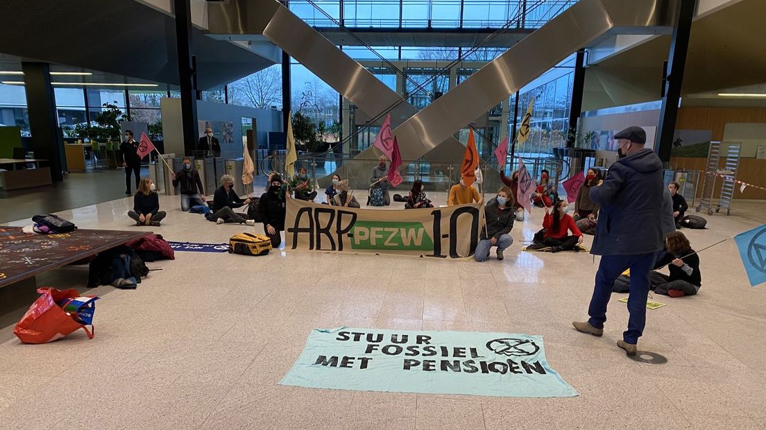 Protest bij PFZW in december.