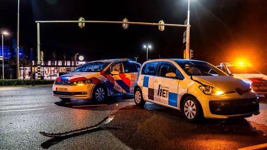 Agent en hond aangereden door bestuurder onder invloed