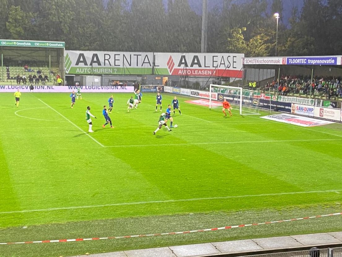 FC Dordrecht speelde de afgelopen thuiswedstrijden, zoals tegen Jong AZ, zeker niet voor volle tribunes