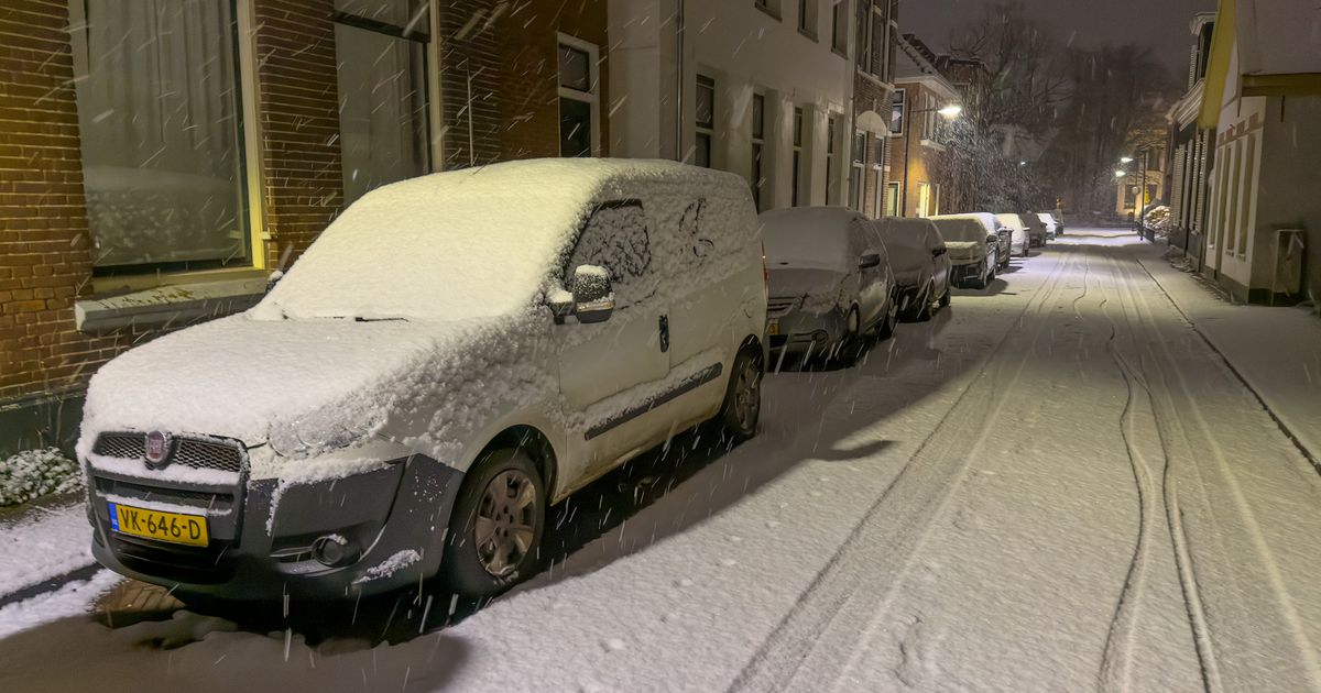 道路に雪が少ない？こんな感じで車に乗り込みます