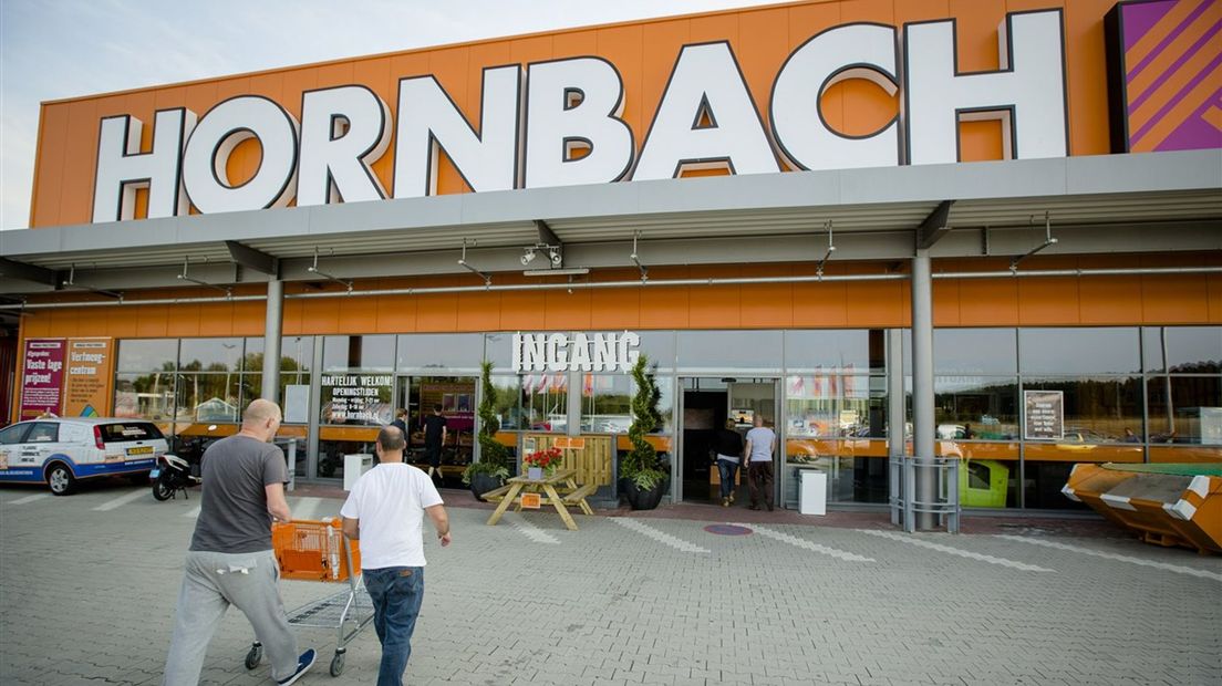 Een filiaal van Hornbach elders in Nederland