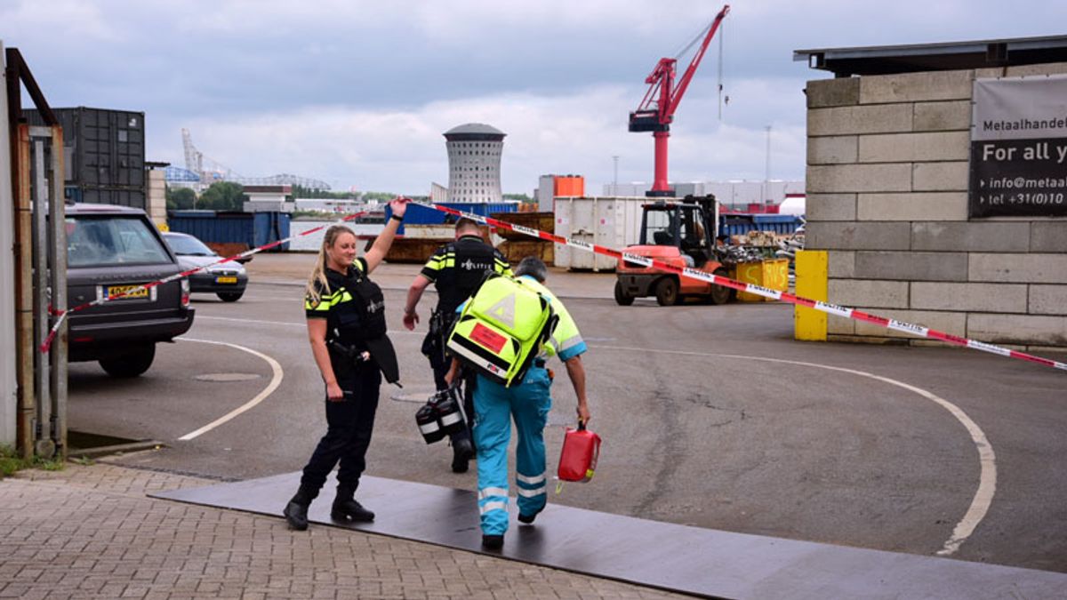 Klopjacht na gewapende overval op metaalhandel Pernis