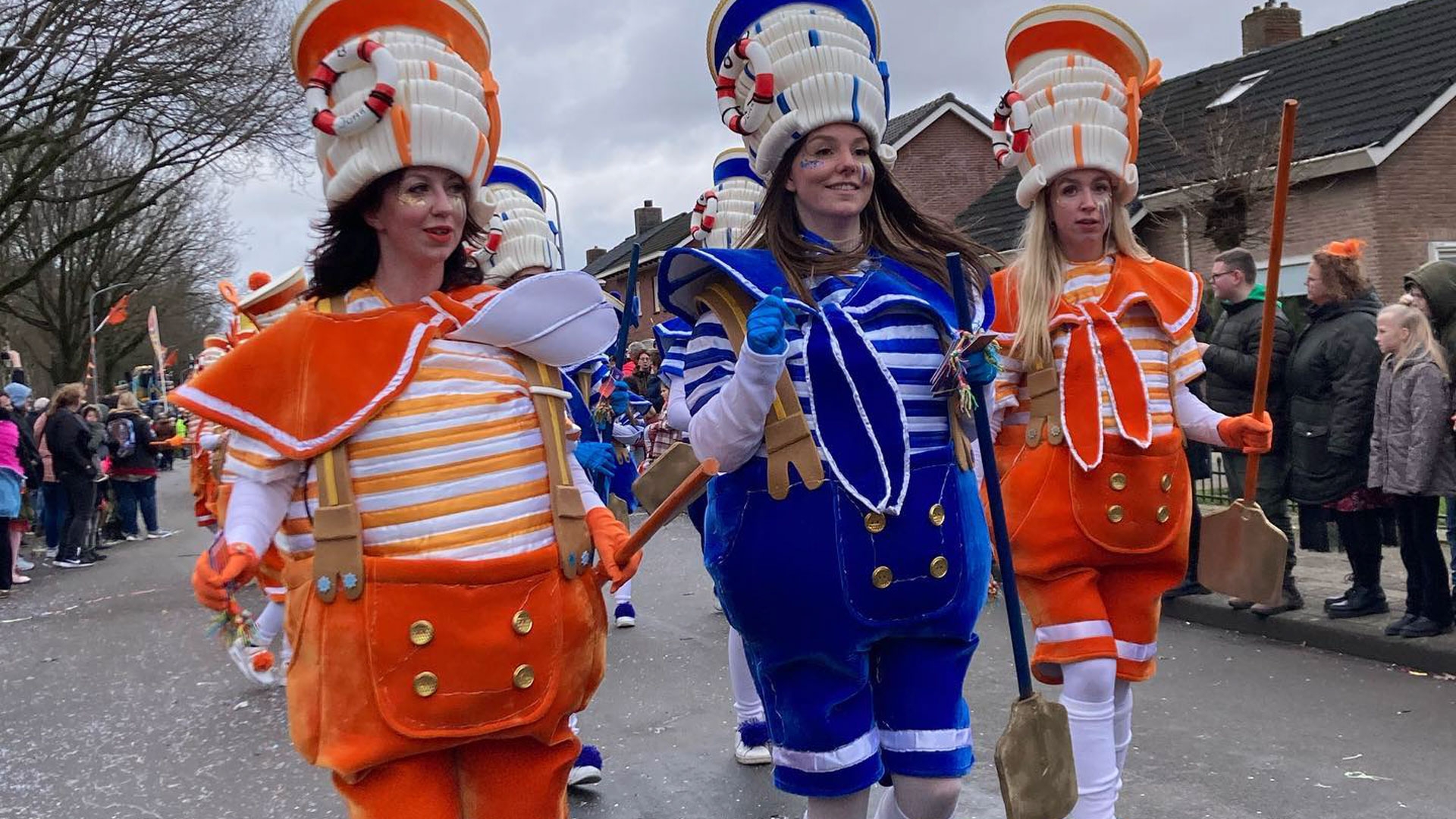 Lopend Vuur: Carnaval? Aan mijn lijf geen polonaise!