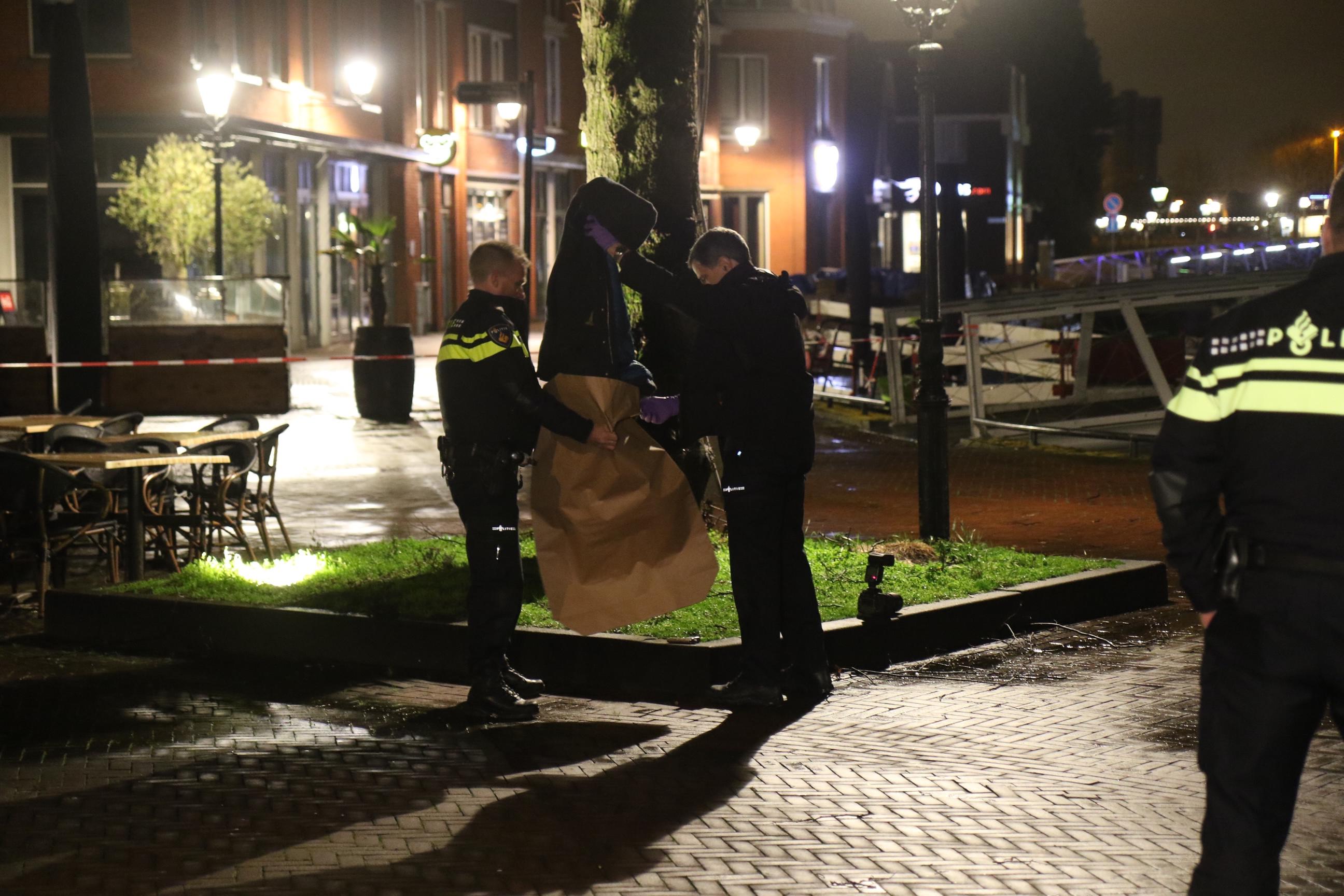 Man Neergeschoten In Vol Café Spijkenisse - Rijnmond